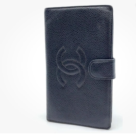 Auth Chanel Caviar Timeless Coco Mark Wallet - Picture 2 of 10